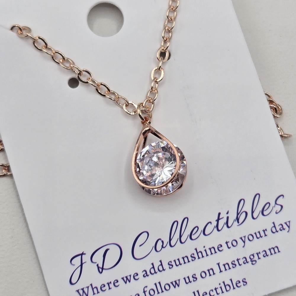 Swarovski Rose Gold Necklace with Clear Crystal - Picture 4 of 5